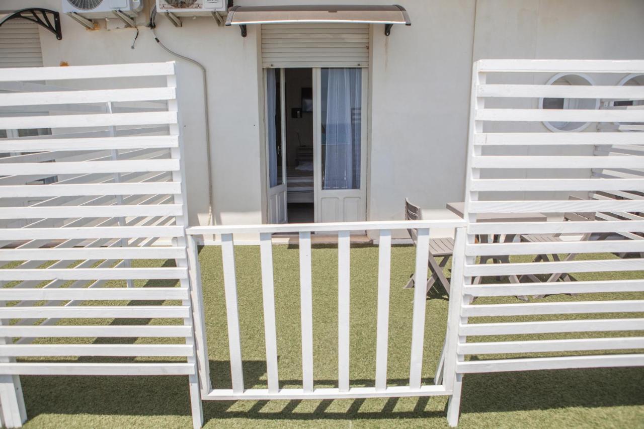 Bluriva Hotel Ciro Marina Exterior photo